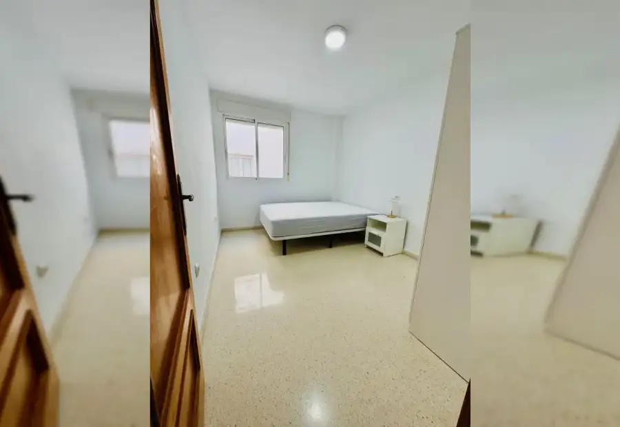 Habitación en piso compartido en Almería en Almería