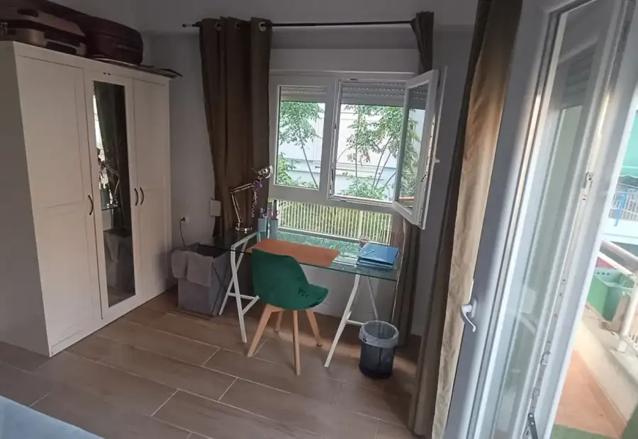 Habitación en piso compartido en alquiler en Alicante, todos los gastos incluidos. en Alicante (Alacant)