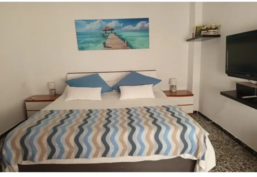 Habitación en piso compartido en alquiler en Aspe, todos los gastos incluidos. en Alicante (Alacant)