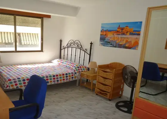 Habitación en piso compartido en Córdoba