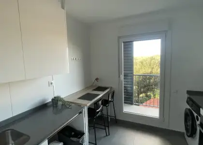 Habitación en piso compartido en Santa Cruz de Bezana en Santander