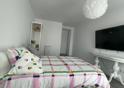 Habitación en piso compartido en Santa Cruz de Bezana en Santander