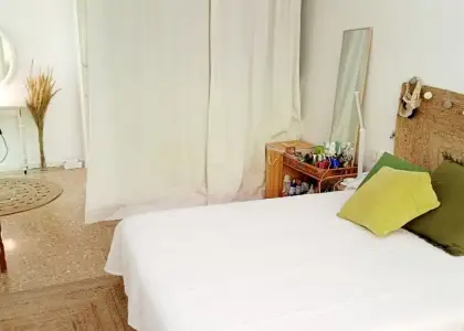 Habitación en un apartamento compartido de 5 habitaciones en alquiler en el Centro Histórico. en Almería