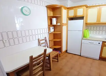 Habitación en un apartamento compartido de 5 habitaciones en Plaza de Toros, todos los gastos incluidos. en Valladolid