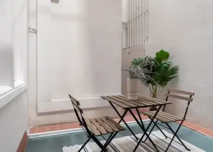 Habitación en un piso compartido de 15 habitaciones en alquiler en El Raval. en Barcelona