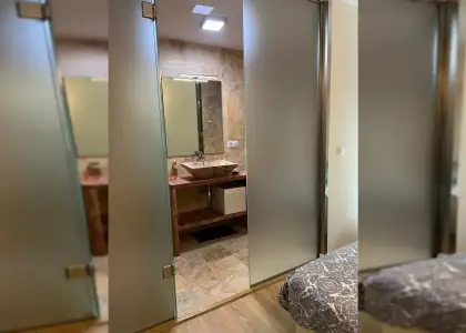 Habitación en un piso compartido de 2 dormitorios en alquiler en el Centro Histórico, ideal para profesionales. en Almería
