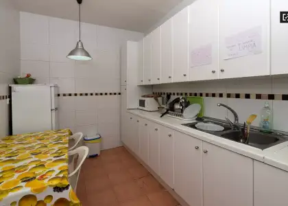 Habitación en un piso compartido de 7 habitaciones en alquiler en Gaztambide para estudiantes. en Madrid