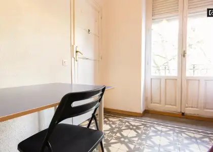 Habitación en un piso compartido de 7 habitaciones en alquiler en Gaztambide para estudiantes. en Madrid