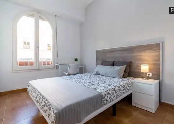 Habitación exterior en apartamento de 7 dormitorios, Ciutat Vella en Valencia
