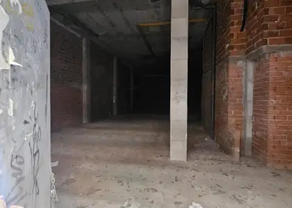 Inmohouse alquila local comercial en Calle Teodoro Camino en Albacete