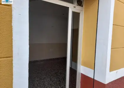 Inmohouse alquila local comercial. (REF:F147) en Albacete