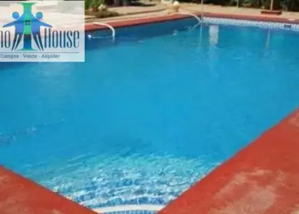 Inmohouse vende casa independiente con piscina propia (ref.m104) en Albacete