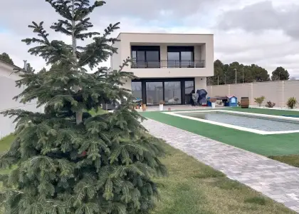 Inmohouse vende chalet de lujo en Urbanizacion los Prados en Albacete