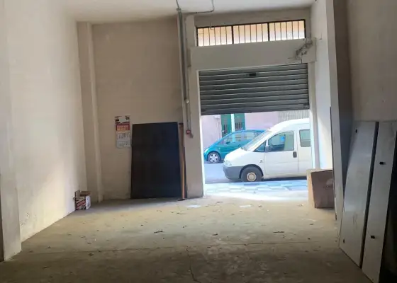 Inmohouse vende local comercial en zona industria en Albacete