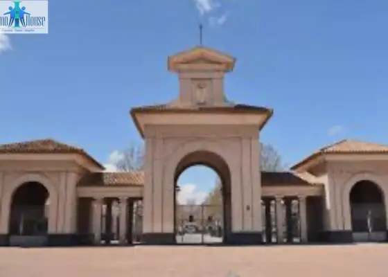 Inmohouse vende piso seminuevo en zona feria en Albacete