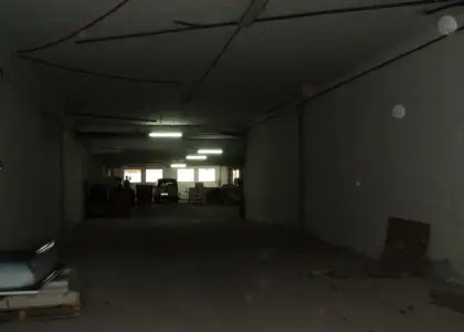 Local comercial de 900 m/2 a dos calles, y 10 plazas de garaje en Tomelloso