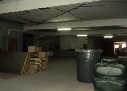 Local comercial de 900 m/2 a dos calles, y 10 plazas de garaje en Tomelloso