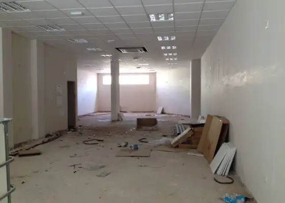 Local comercial de nueva construcción en alquiler en Manzanares