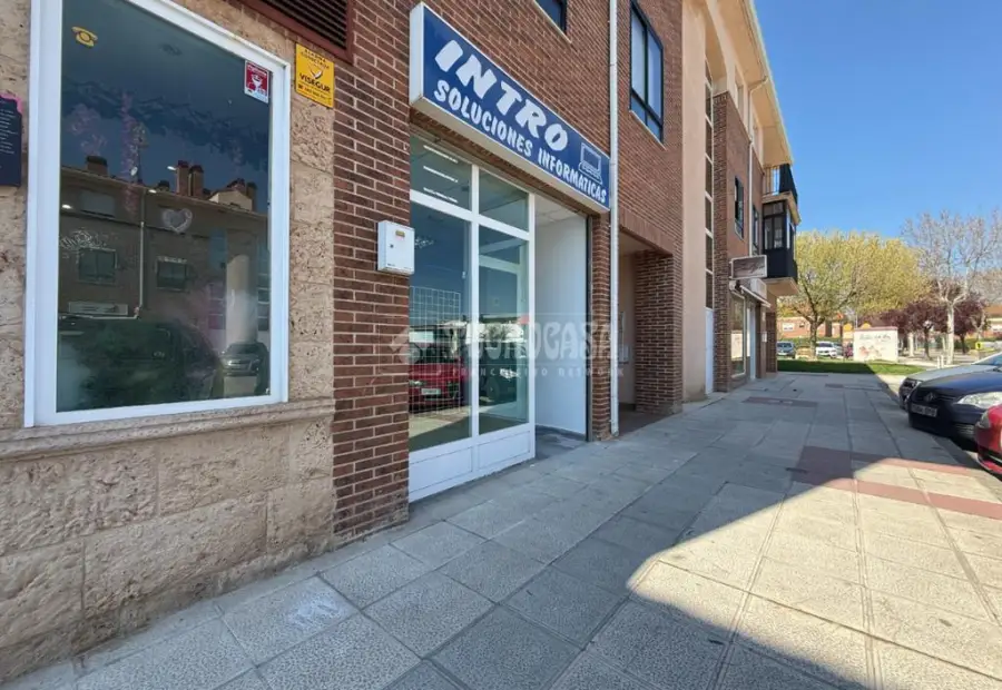 Local comercial en alquiler en Alovera - Alovera, 650 € / Mes, 60 m2, ref. 652934 en Alovera