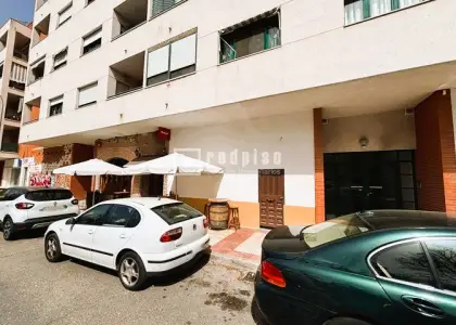 Local comercial en alquiler en Calle de Alicante, Los Valles-San Vazquez - Concordia - Adoratrices, Guadalajara en Guadalajara