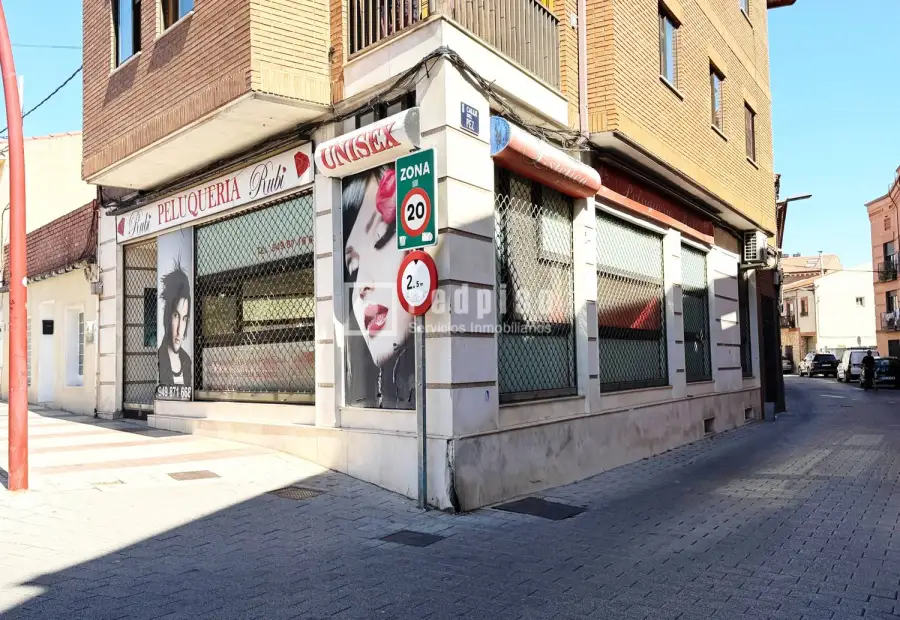Local comercial en alquiler en Calle del Pez, Azuqueca de Henares, Guadalajara en Azuqueca de Henares