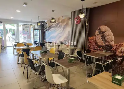 Local comercial en alquiler en Plaza Poeta F G Lorca, Santa Bárbara - Santa María de Benquerencia, Toledo en Toledo