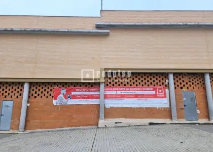 Local comercial en venta en Alameda del Señorío de Illescas, Illescas, Toledo en Illescas