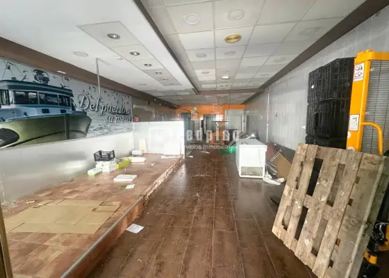 Local comercial en venta en Calle del Río Alberche, Santa Bárbara - Santa María de Benquerencia, Toledo en Toledo