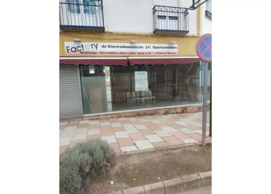 Local comercial en venta en Manzanares
