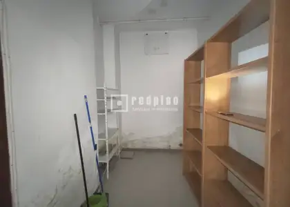 Local comercial en venta en Plaza Poeta Miguel Hernández, Santa Bárbara - Santa María de Benquerencia, Toledo en Toledo
