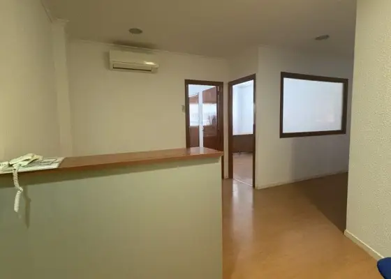 Local en alquiler en Alcázar De San Juan, Centro, de 180 m2 con 2 baños por 600 €/mes, Ref. 0390 en Alcázar de San Juan