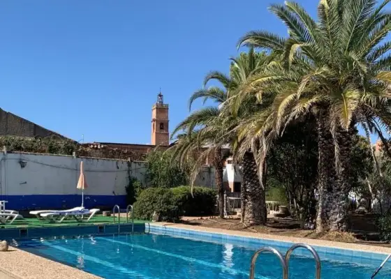 Magnífica casa en centro pueblo con piscina en Brazatortas