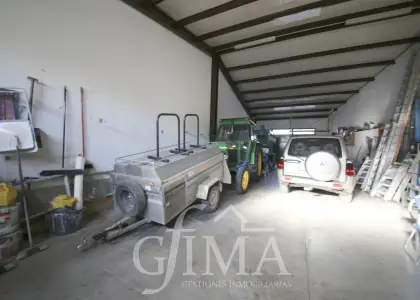 Nave de 131 m² con patio sobre parcela de 161 m² zona Avenida Antonio Huertas en Tomelloso