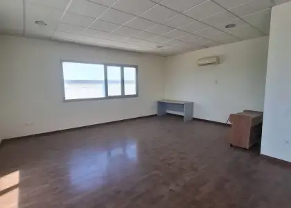 Oficina en venta en Alcanzar De San Juan, Poligono, de 60 m2 con baño por 60.000 €, Ref. 0394 en Alcanzar de San Juan
