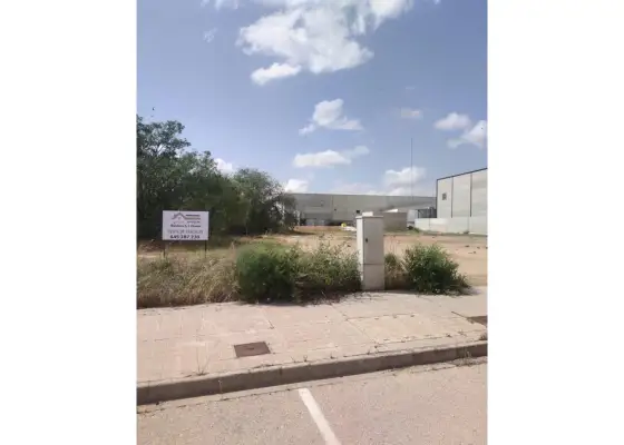 Parcela de nueva construcción en venta en Manzanares en Manzanares