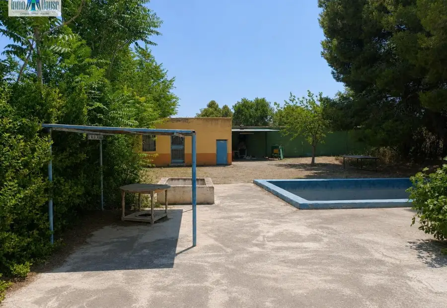 Parcela en venta zona prados en Albacete