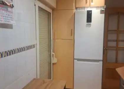 Piso en alquiler en Alcázar De San Juan, Alcázar De San Juan, de 90 m2 con 3 dormitorios, baño, aseo y plaza de garaje por 900 €/mes, Ref. 0462 en Alcázar de San Juan