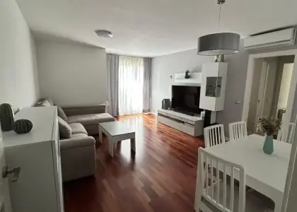 Piso en venta en Alcázar De San Juan, de 105 m2 con 2 dormitorios, 2 baños, plaza de garaje, trastero y terraza por 175.000 €, Ref. 0376 en Alcázar de San Juan
