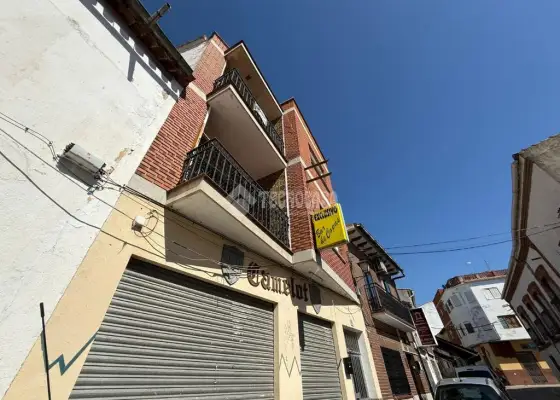 Piso en venta en Almorox - Almorox, 60.000 €, 200 m2, ref. 659773 en Almorox