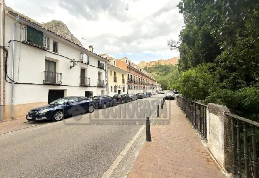 Piso en venta en Cuenca - Centro, 79.900 €, 70 m2, ref. 662113 en Cuenca