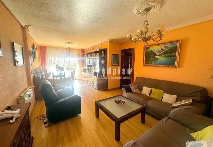 Piso en venta en Lugar Urbanización los Olivos, Distrito Único, Olías del Rey, Toledo en Olías del Rey