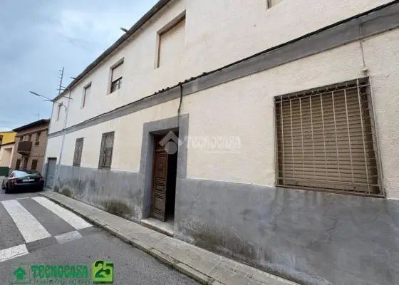 Piso en venta en Piedrabuena - Piedrabuena, 35.000 €, 105 m2, ref. 642972 en Piedrabuena