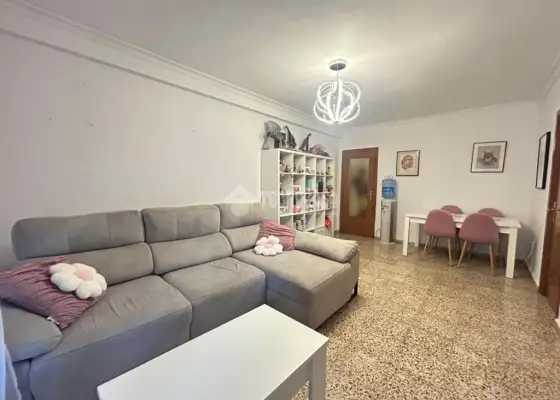 Piso en venta en Puertollano - Puertollano, 74.900 €, 112 m2, ref. 665052 en Puertollano