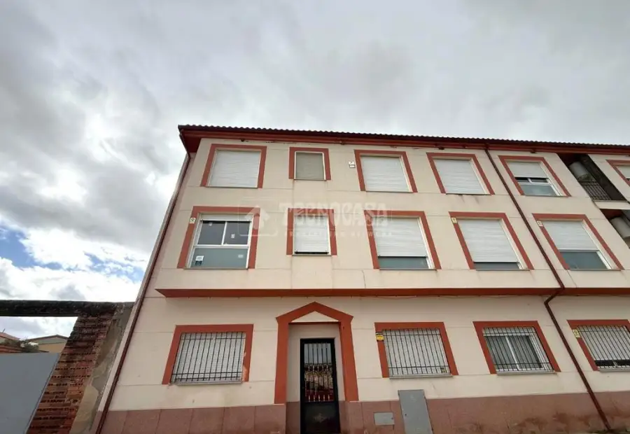 Piso en venta en San Bartolomé De Las Abiertas - San Bartolomé De Las Abiertas, 59.900 €, 80 m2, ref. 630187 en San Bartolomé de las Abiertas