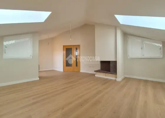 Piso en venta en Sigüenza - Sigüenza, 179.000 €, 131 m2, ref. 665631 en Sigüenza