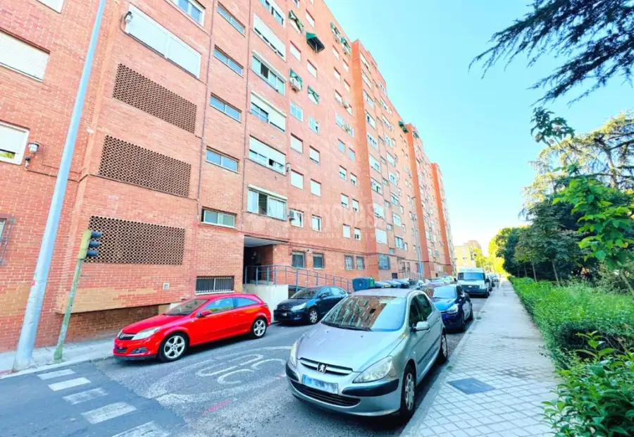 Piso en venta en Talavera De La Reina - Avenida Del Príncipe, Nuevo Centro, 139.900 €, 120 m2, ref. 632489 en Talavera de la Reina