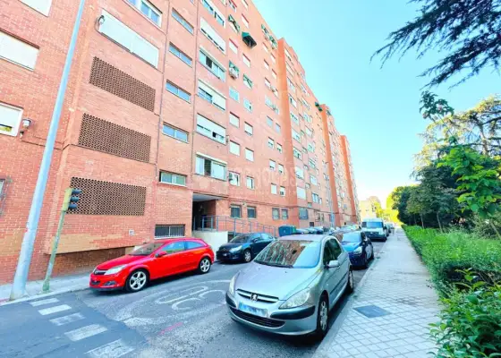 Piso en venta en Talavera De La Reina - Avenida Del Príncipe, Nuevo Centro, 139.900 €, 120 m2, ref. 632489 en Talavera de la Reina