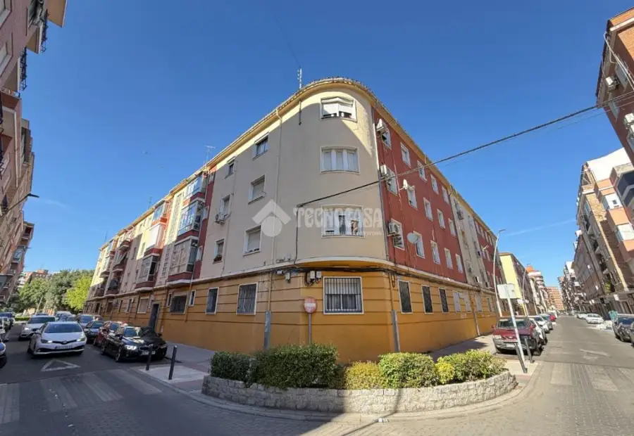 Piso en venta en Talavera De La Reina - Comarca De Talavera, Nuevo Centro, 99.900 €, 88 m2, ref. 663532 en Talavera de la Reina