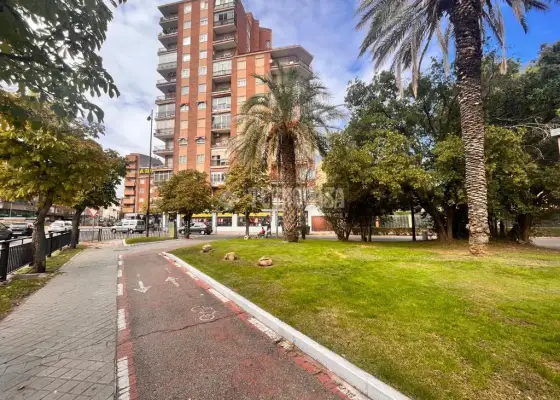 Piso en venta en Talavera De La Reina - Plaza España - Centro Campo De Fútbol, Centro, 130.000 €, 145 m2, ref. 648891 en Talavera de la Reina