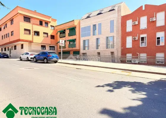 Piso en venta en Toledo - Avenida De Europa - San Antón - Plaza De Toros, Avenida De Europa, 239.990 €, 102 m2, ref. 527359 en Toledo